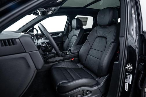 2025 Porsche Cayenne
