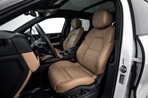 2025 Porsche Cayenne 