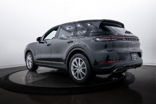 2026 Porsche Cayenne Base
