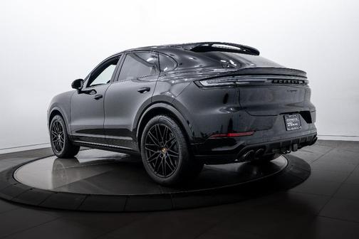 2025 Porsche Cayenne AWD