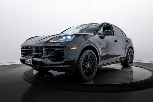 2025 Porsche Cayenne AWD