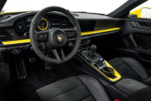 2023 Porsche 911 Carrera GTS