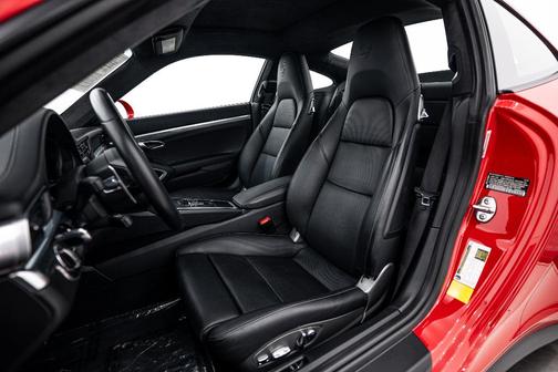 2019 Porsche 911 Carrera 4S