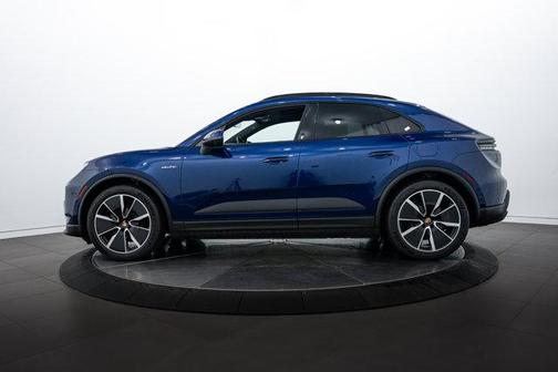 2025 Porsche Macan 4