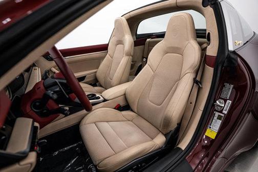 2021 Porsche 911 DESIGN EDITION