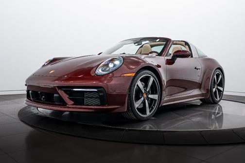 2021 Porsche 911 DESIGN EDITION