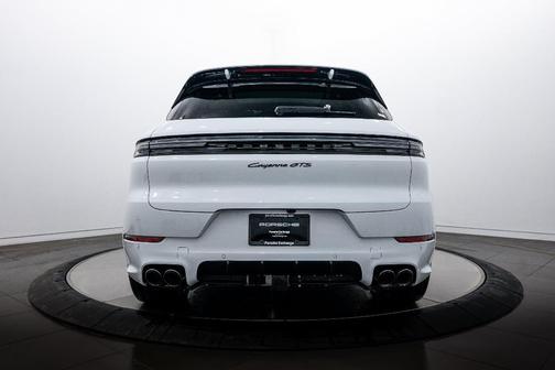 2026 Porsche Cayenne GTS