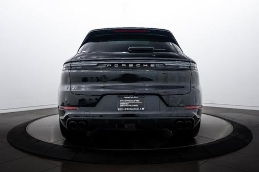 2025 Porsche Cayenne S