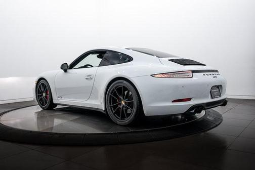 2015 Porsche 911 Carrera GTS