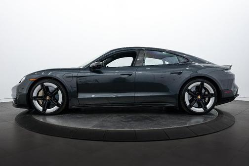 2025 Porsche Taycan Turbo