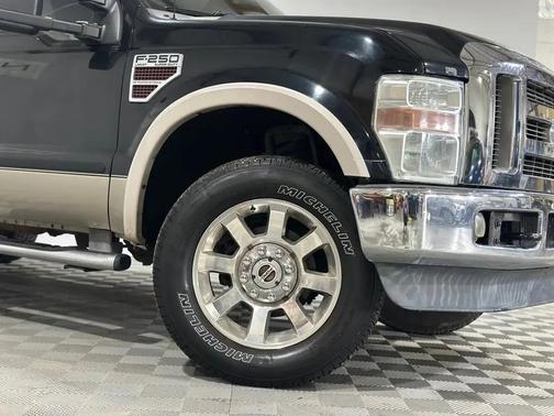 Black Clearcoat 2008 Ford F-250 XL Crew Cab Super Duty