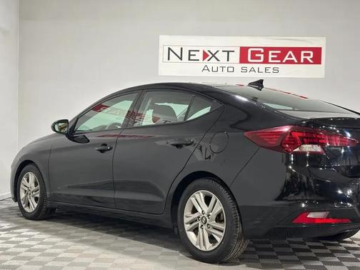 Phantom Black 2019 Hyundai ELANTRA Limited