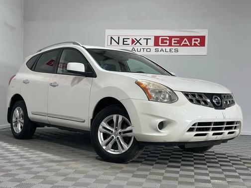 Pearl White 2012 Nissan Rogue SV