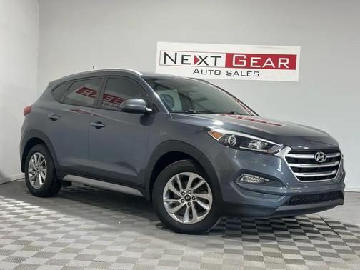 2017 Hyundai TUCSON SE
