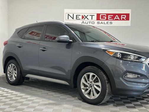 2017 Hyundai TUCSON SE