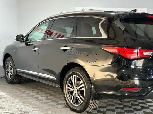 Black Obsidian 2017 INFINITI QX60 Base