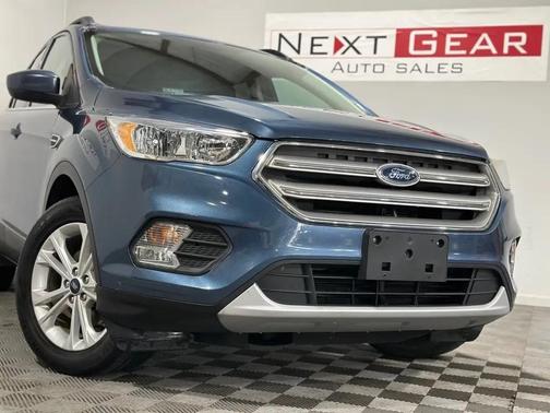 Blue Metallic 2018 Ford Escape SE