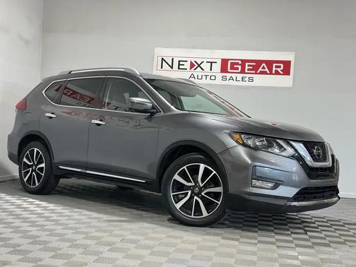 Gun Metallic 2019 Nissan Rogue SL