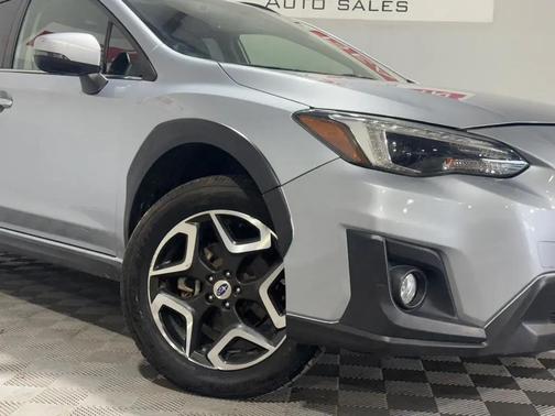 Ice Silver Metallic 2018 Subaru Crosstrek 2.0i Limited