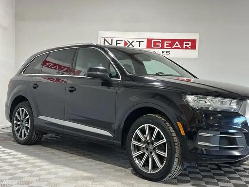 BLACK 2017 Audi Q7 3.0T Premium