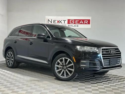 BLACK 2017 Audi Q7 3.0T Premium