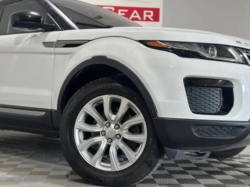 WHITE 2018 Land Rover Range Rover Evoque SE