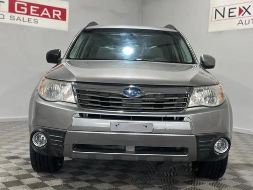 SILVER 2010 Subaru Forester 2.5 X Limited