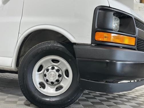 2017 Chevrolet Express 2500 Work Van