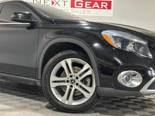 BLACK 2019 Mercedes-Benz GLA 250 Base