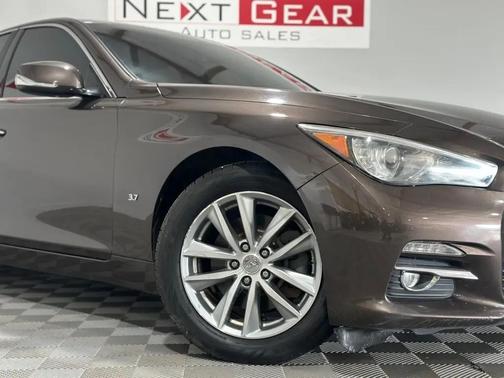 2015 INFINITI Q50 Premium