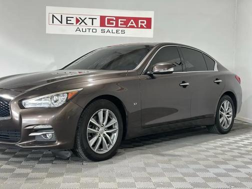 2015 INFINITI Q50 Premium