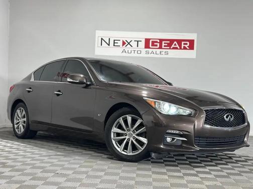 2015 INFINITI Q50 Premium