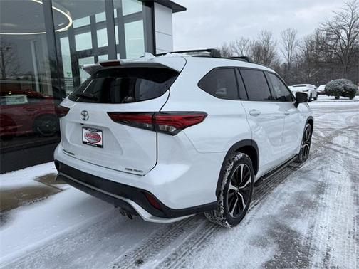 2022 Toyota Highlander XSE