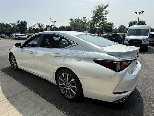 2021 Lexus ES 350 Base