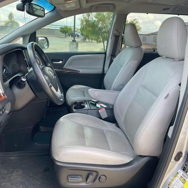 2017 Toyota Sienna Limited Premium