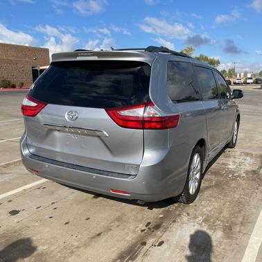 2017 Toyota Sienna Limited Premium