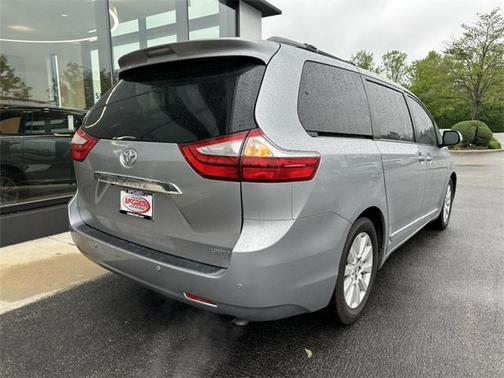 2017 Toyota Sienna Limited Premium