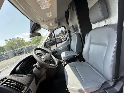 2018 Ford Transit-250 Base