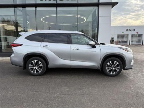 2021 Toyota Highlander Hybrid XLE