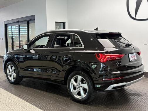 Mythos Black Metallic 2020 Audi Q3 45 Premium