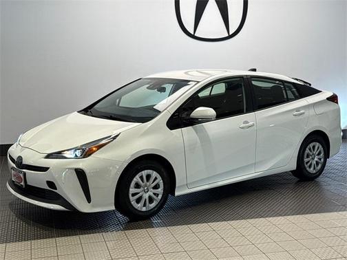 2020 Toyota Prius LE