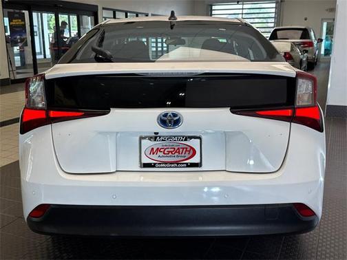 2020 Toyota Prius LE
