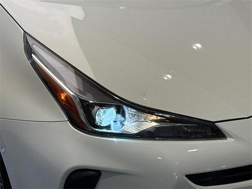 2020 Toyota Prius LE