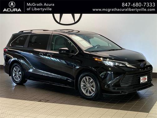 2021 Toyota Sienna LE