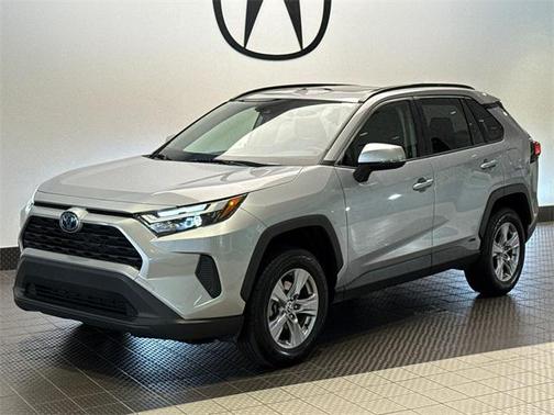 2022 Toyota RAV4 Hybrid XLE
