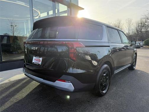 2025 Kia Carnival LXS