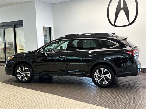 2022 Subaru Outback Touring XT