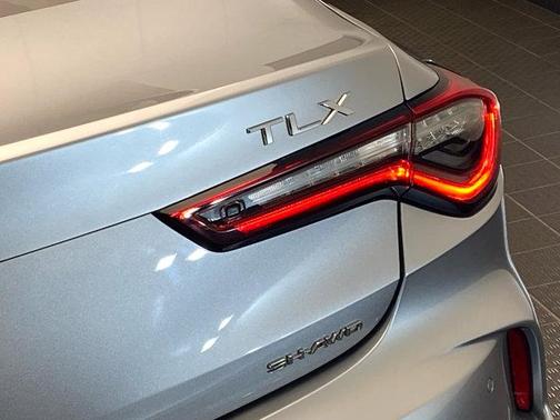 Lunar Silver Metallic 2021 Acura TLX Technology