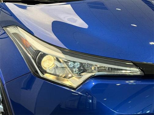2019 Toyota C-HR LE