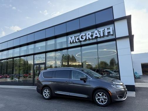 2018 Chrysler Pacifica Touring-L